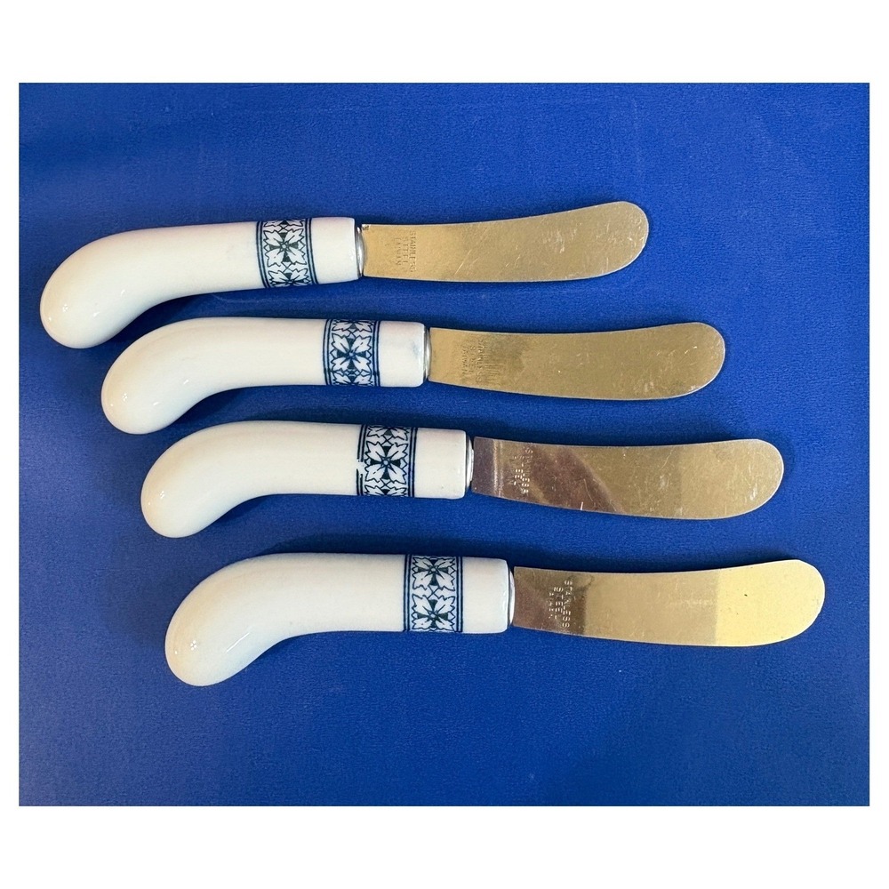 Vintage Blue White Floral Ceramic Handle Cheese Spreaders Stainless Set of 4 MCM